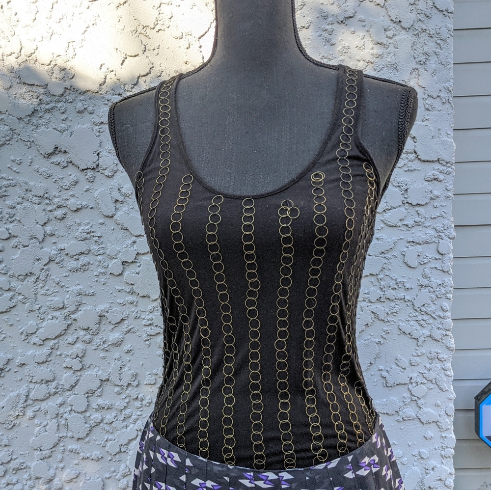 F21 Chain Link Tank